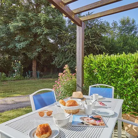Residence Odalys Le Hameau Du Lac Rignac  Exterior photo